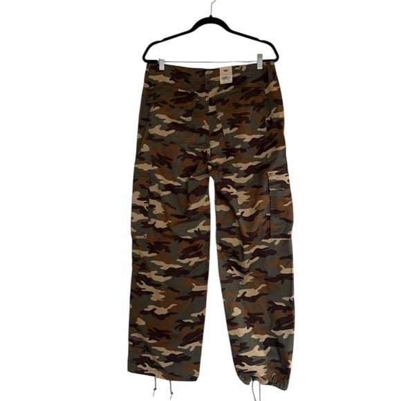 NWT Women's Levis 94 Baggy Cargo Pants Camouflage Wide Leg 30X30 - Picture 9 of 9
